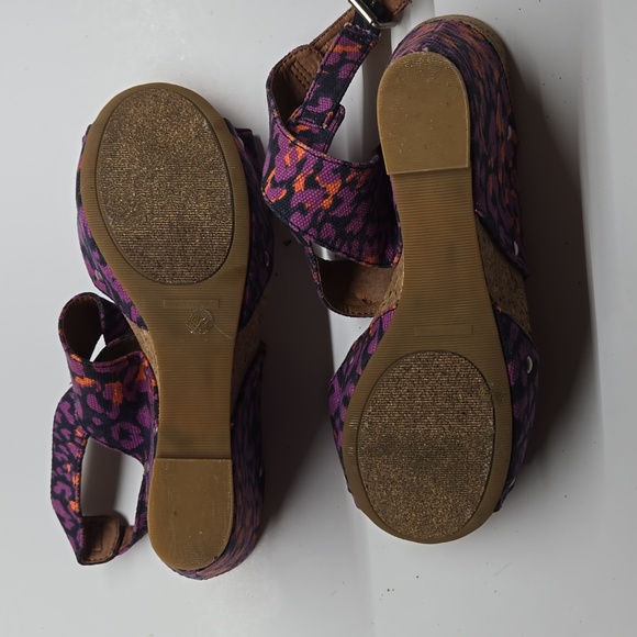 NWOT Lucky Brand Wedges! - Picture 5 of 7